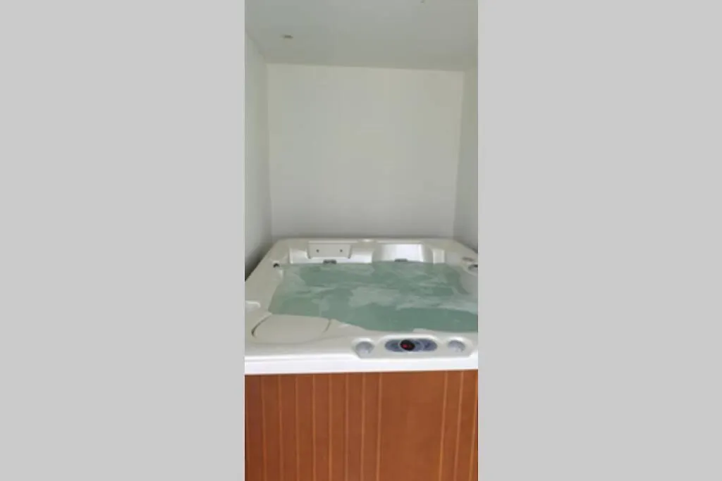 Villa Cassiopee Piscine Interieure, Proche Plage Plouneour-Trez